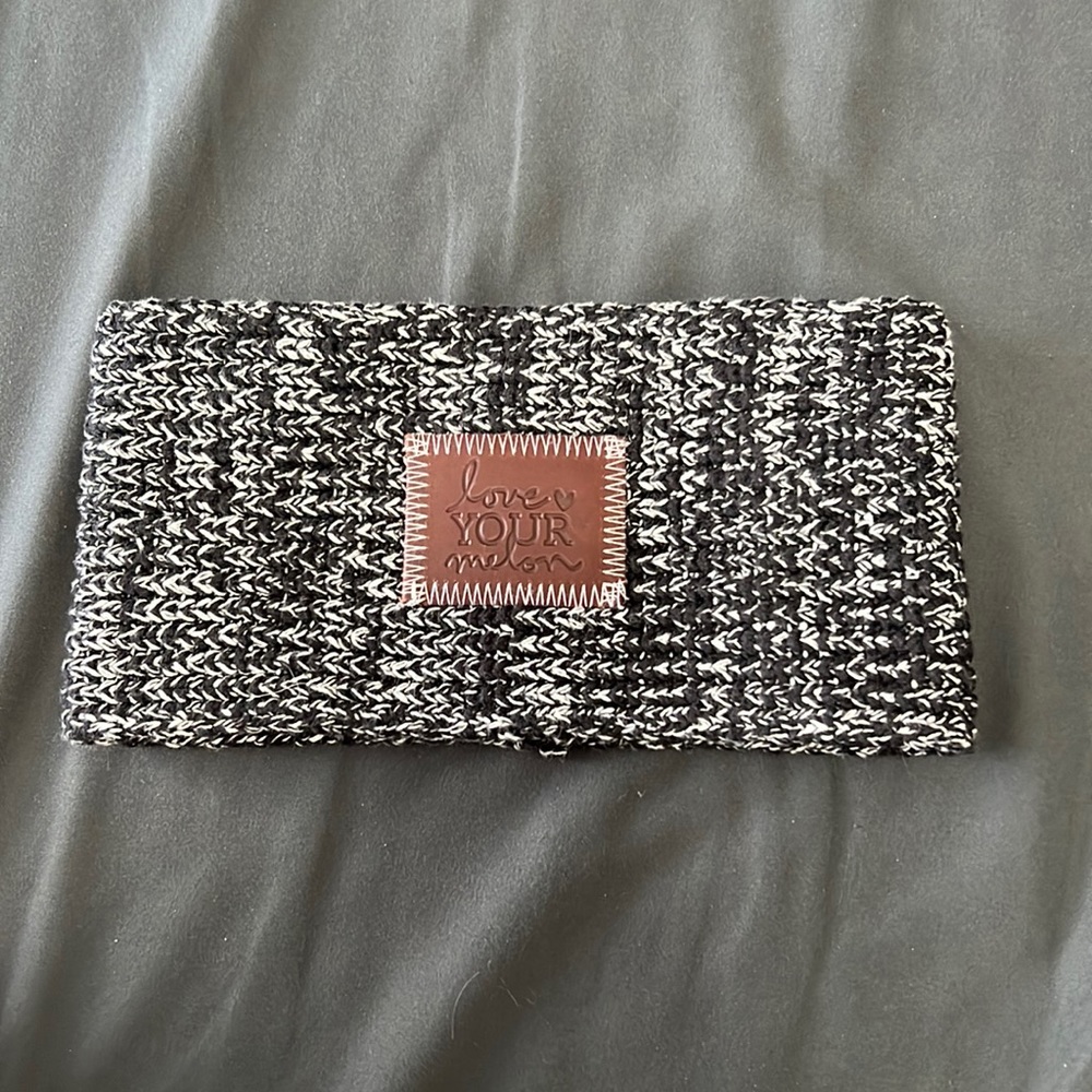 Love your melon winter headband one size fits most, never worn, good condition